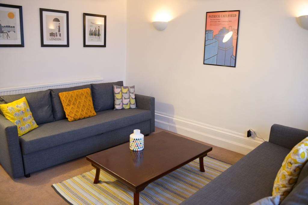 Queens Apartment ワージング エクステリア 写真